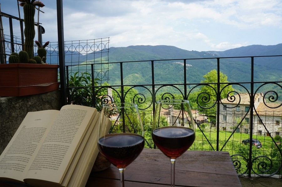 Writers and Artists Retreat in Tuscany, Italy